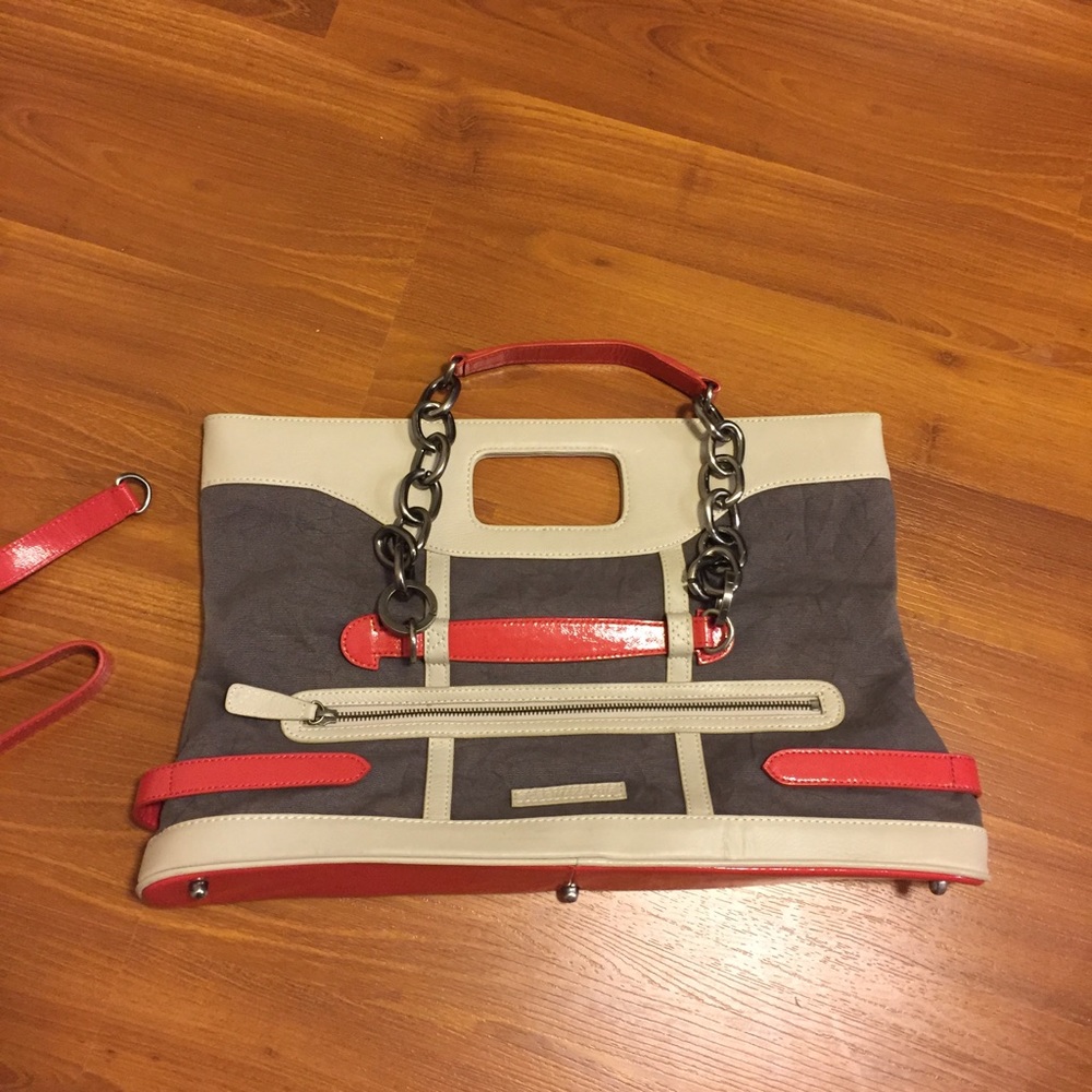 BCBGMaxazria handbag or tote bag like new